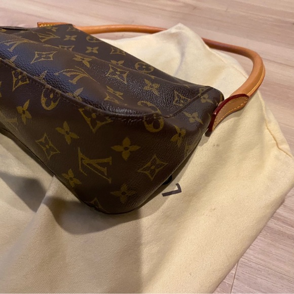 Authentic Louis Vuitton Looping Cloth Handbag - Picture 5 of 8